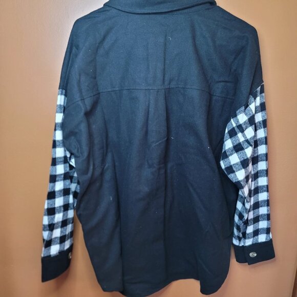 Haptics Buffalo Plaid Color Black Button Down Jacket - Picture 4 of 7